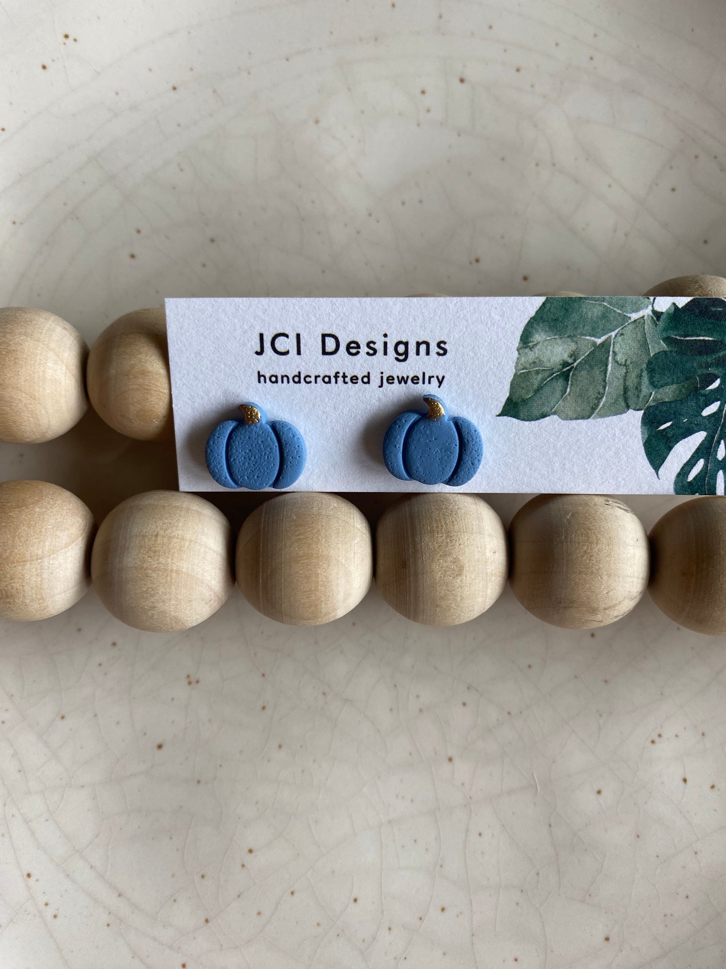 Pumpkin studs in blue