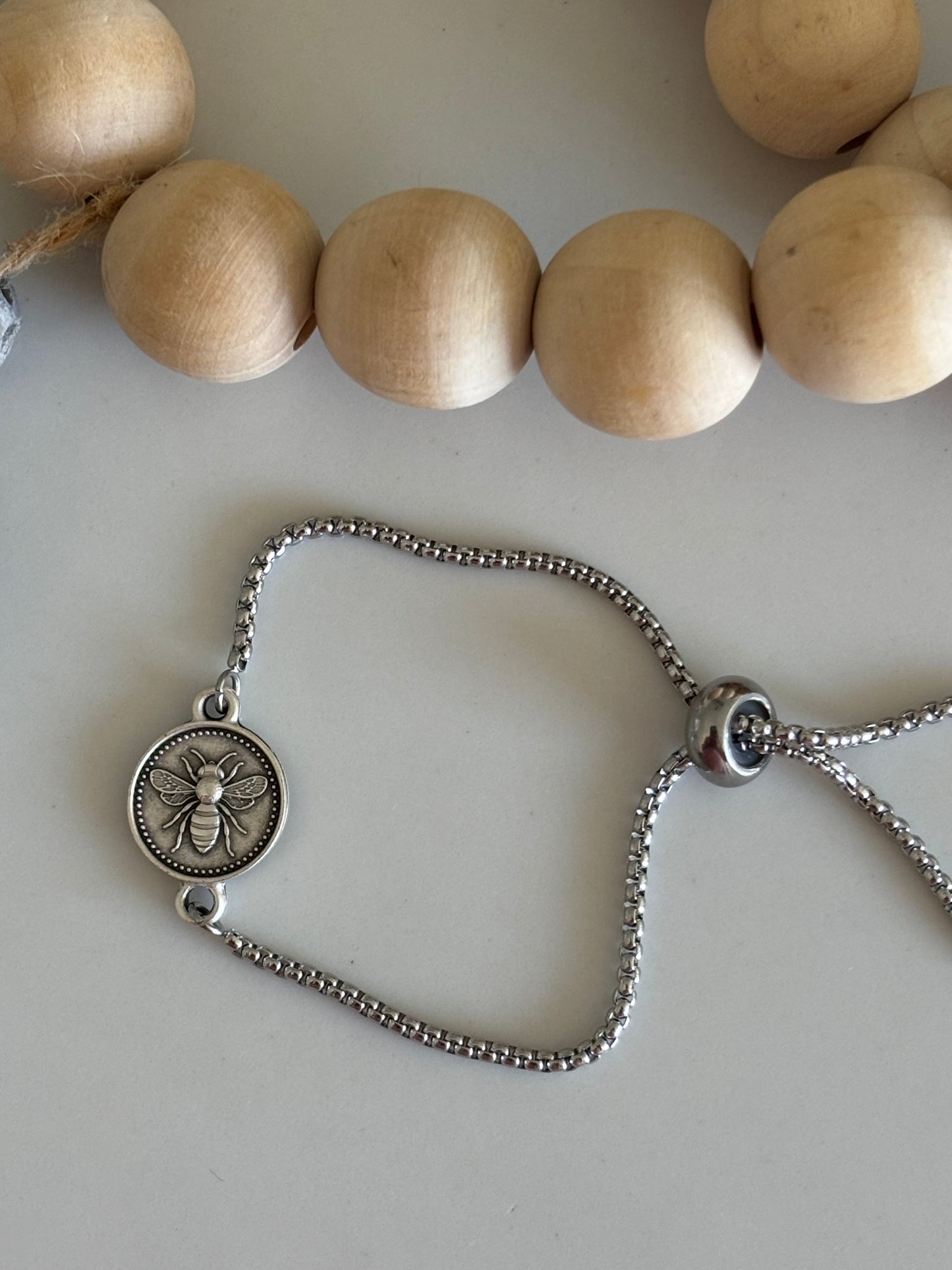 Bee chain bracelet
