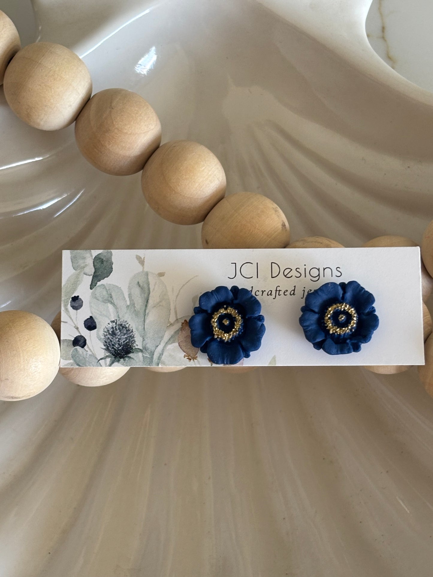 Poppy studs