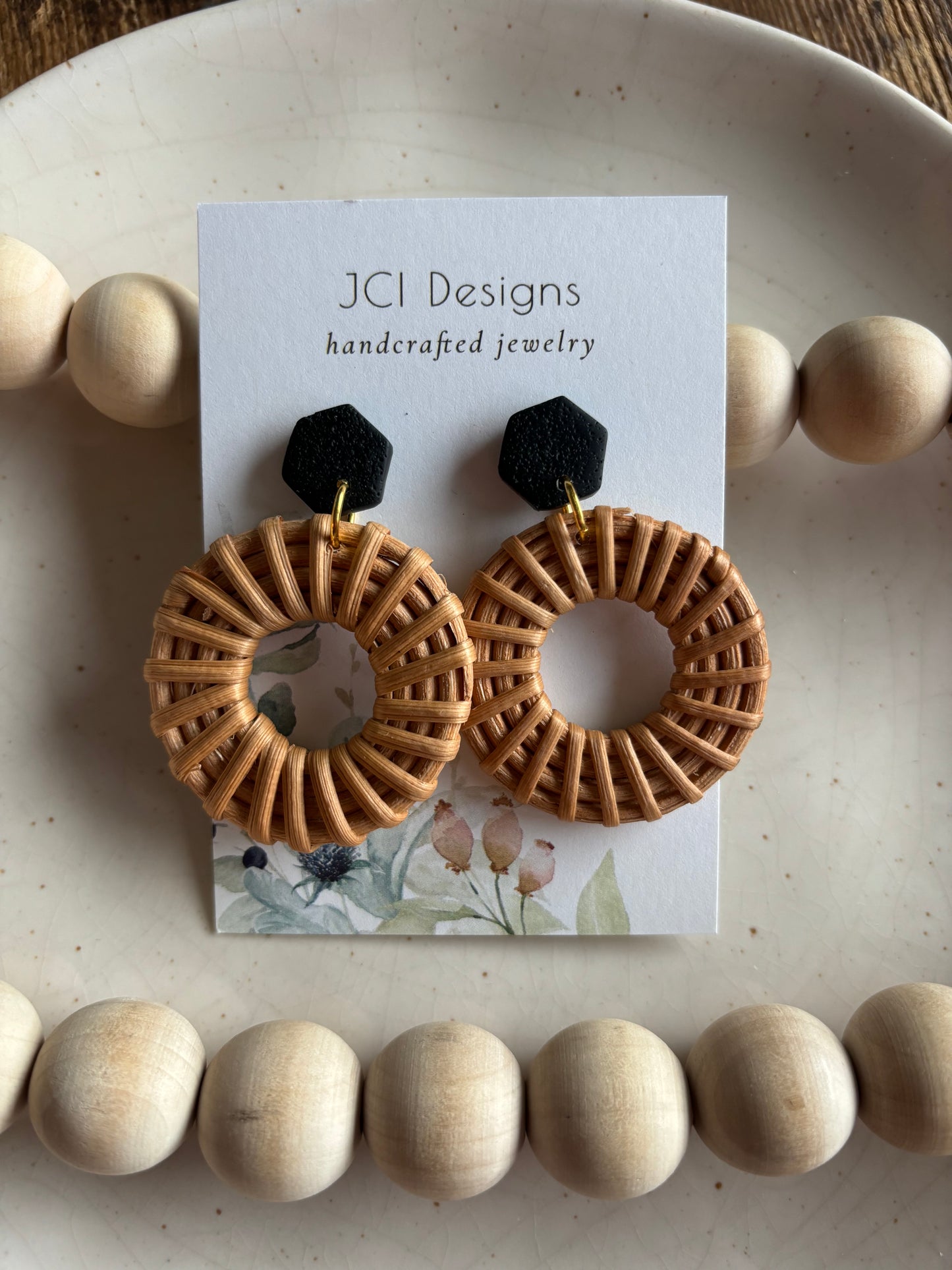 Large rattan danglers in black