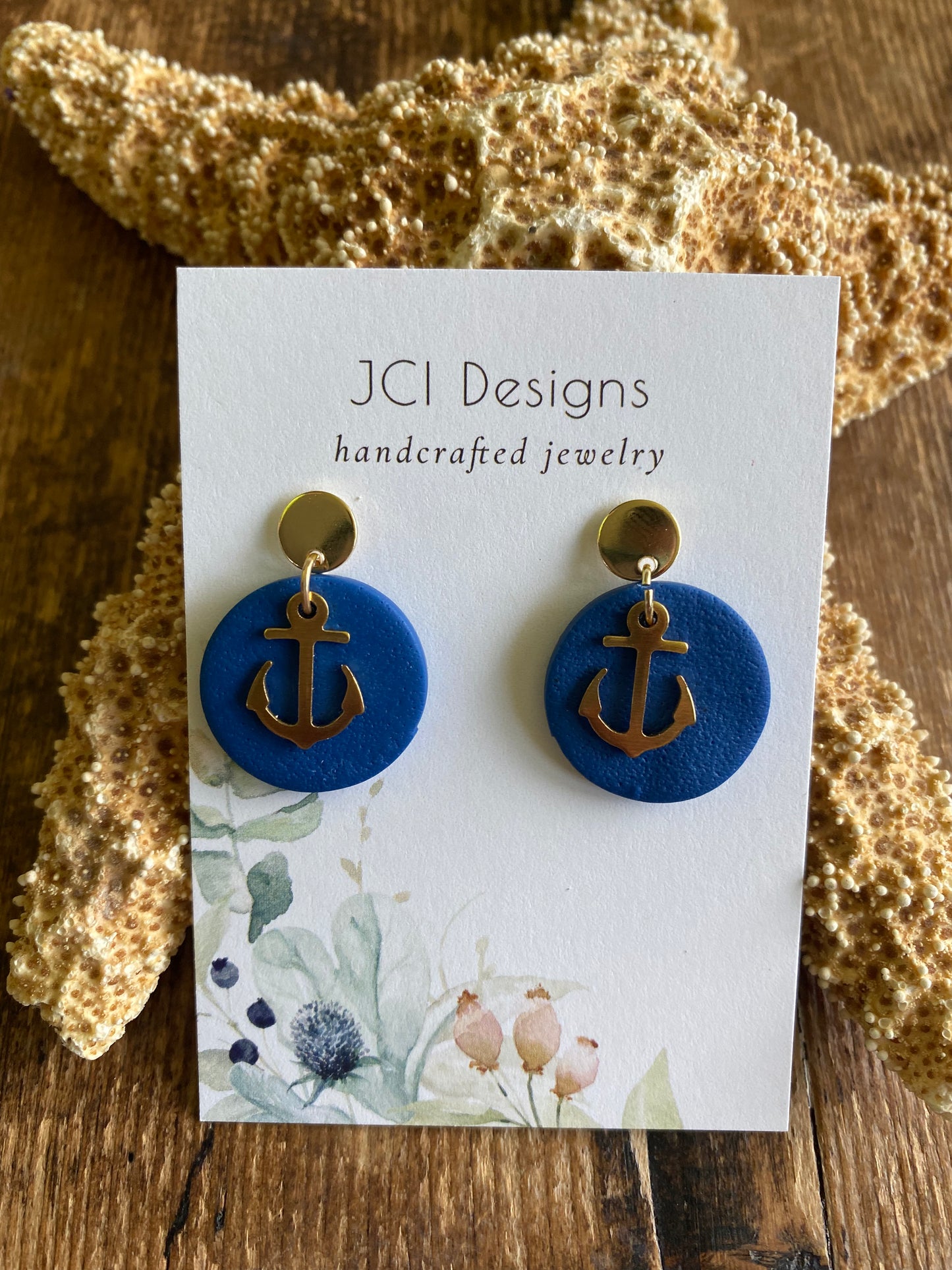 Anchor dangler in navy