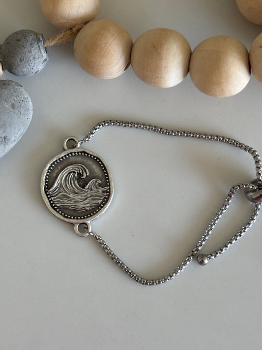 Wave chain bracelet