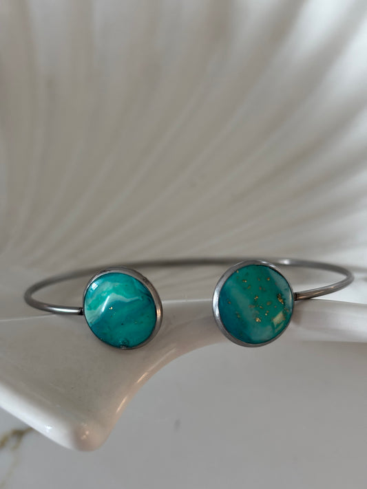 Circle bangle in Fiji