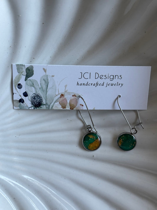 Huggies in moss green