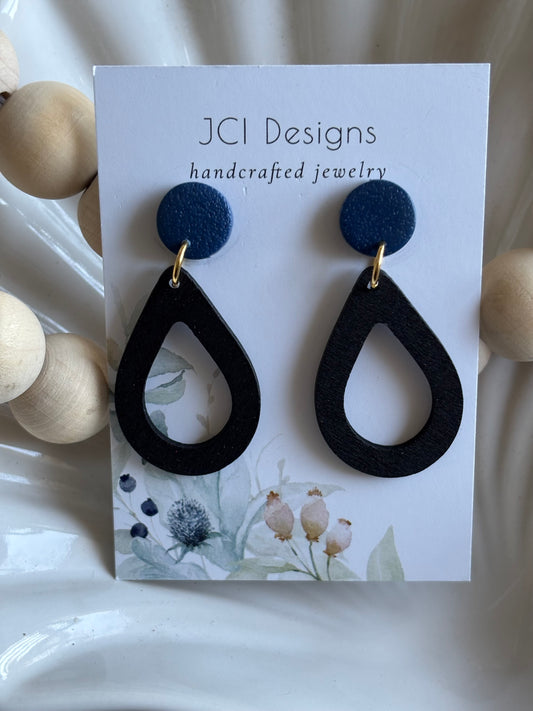 Wooden tear drops in black and navy