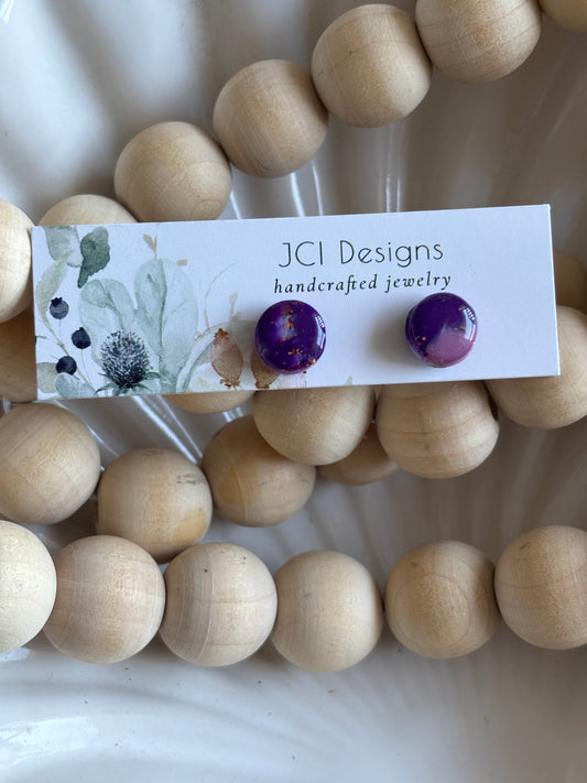 Button studs in purple