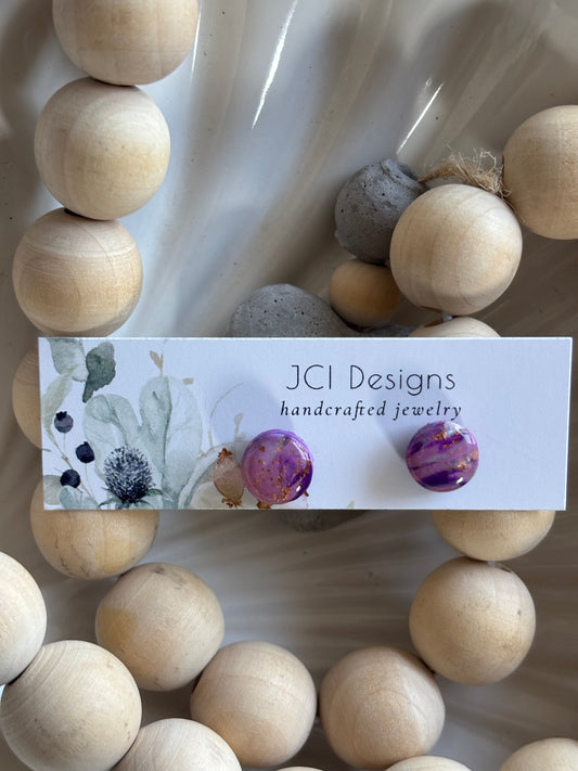 Button studs in purple