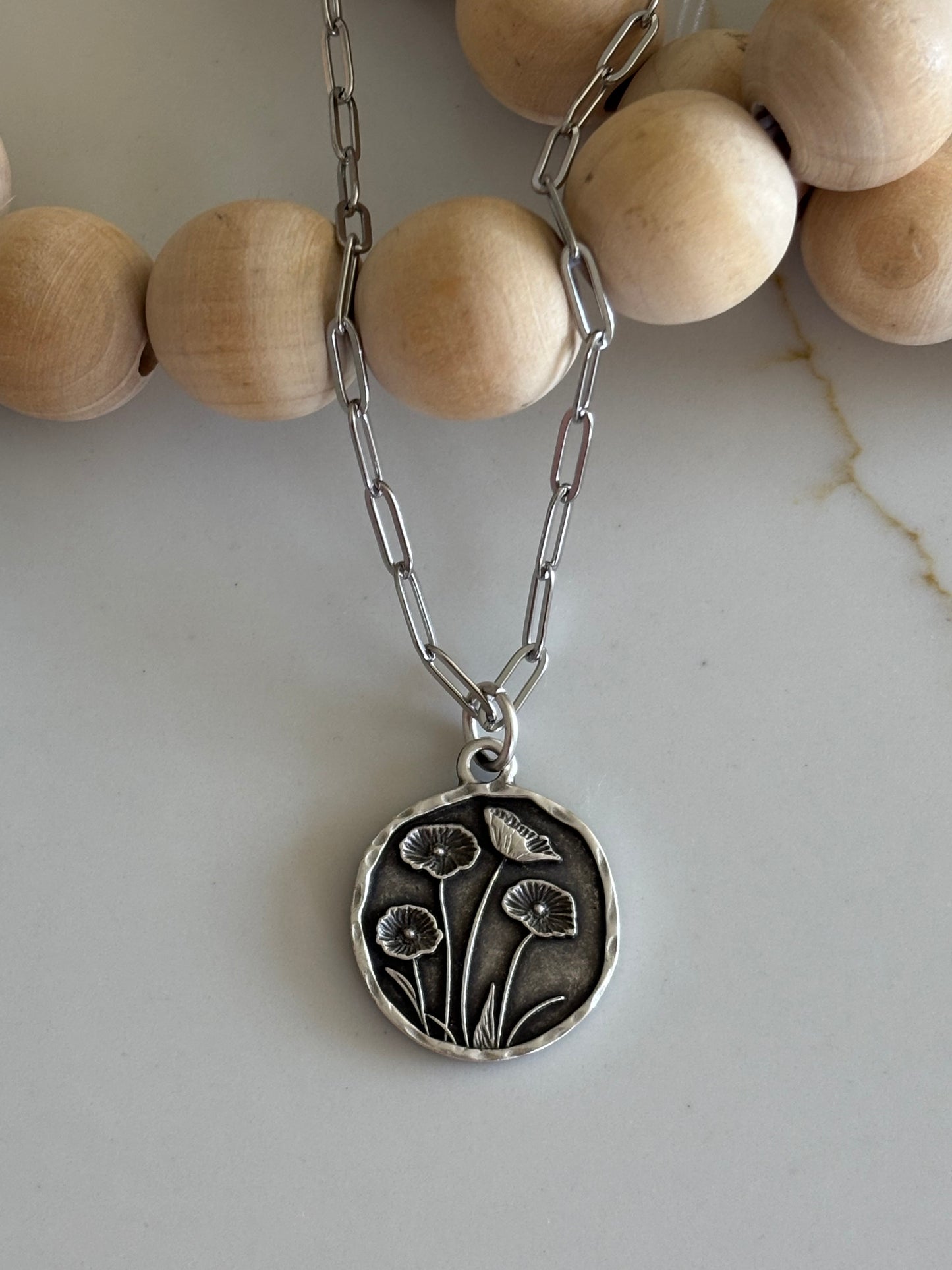 Poppy necklace